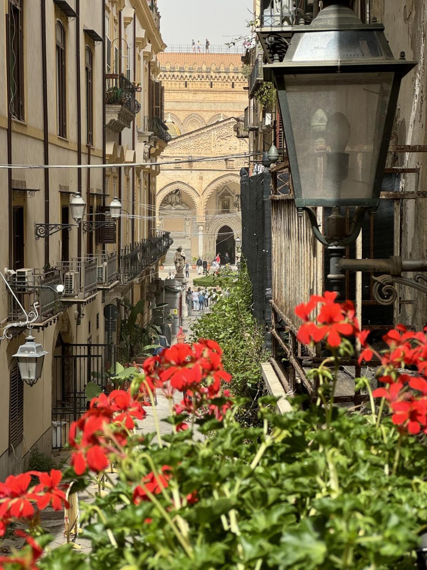 Novelli 36 Bed and Breakfast Palermo Buitenkant foto